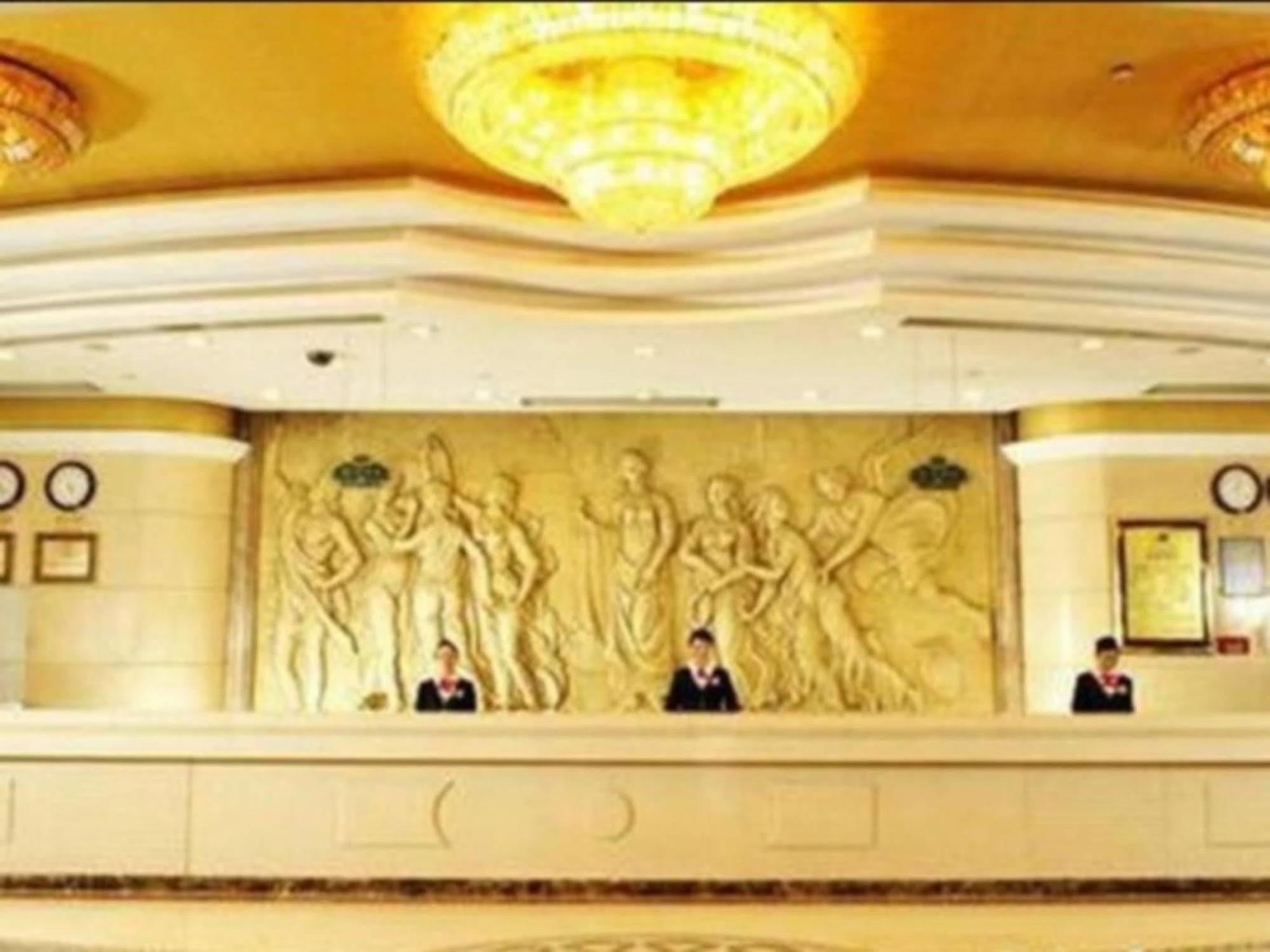 เวียนนาโฮเต็ลเซียนเซนลองหัว Hotel เซินเจิ้น ภายนอก รูปภาพ